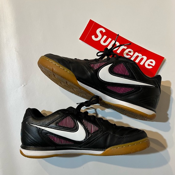 Nike SB Gato Supreme Black Men’s Size 8 AR9821-001 Nike x Supreme - Picture 2 of 8